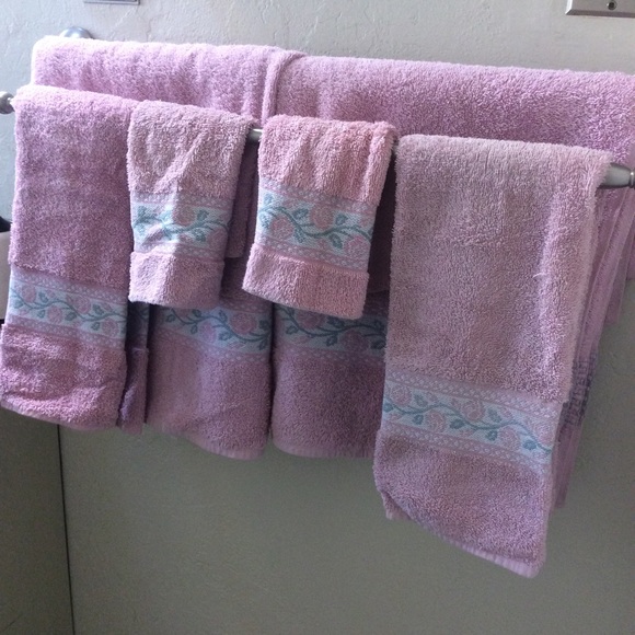 Fieldcrest Vintage 1990’s Pink Floral Strip Towel 6pc Set - Picture 1 of 13